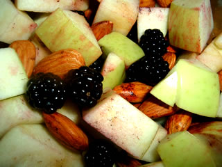 blackberry-apple-almond-salad.jpg