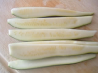 zucchini-quarters.jpg