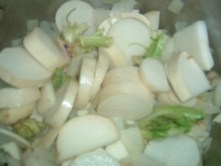 turnip-soup-add-turnips-and-daikon.jpg